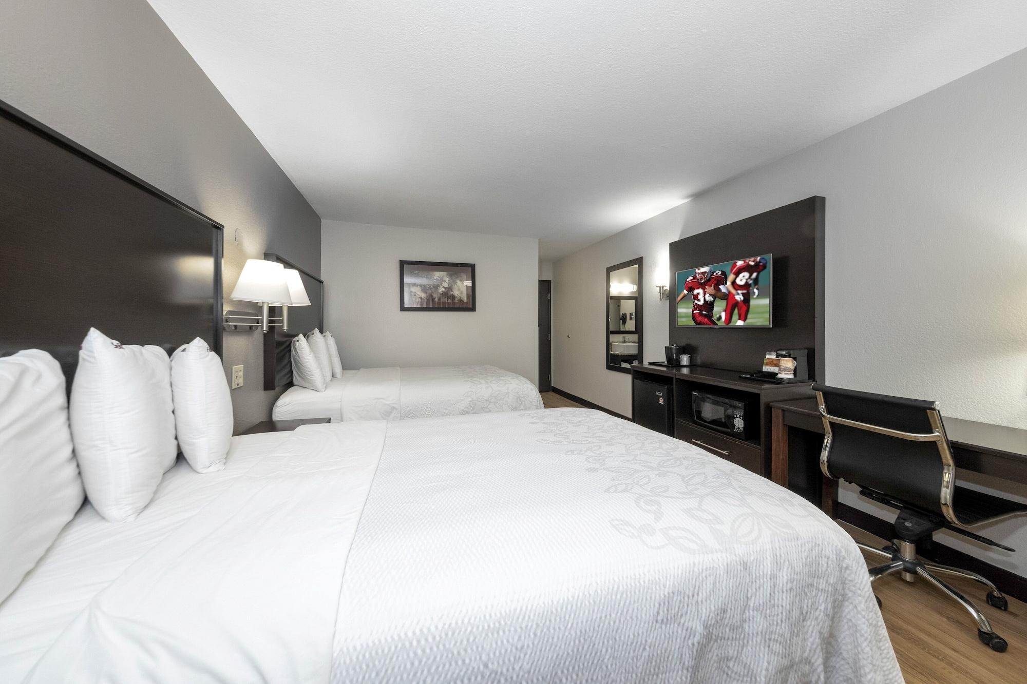 Red Roof Inn Plus+ Huntsville Exterior photo