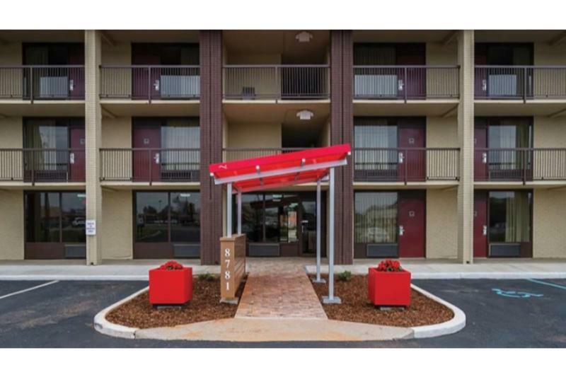 Red Roof Inn Plus+ Huntsville Exterior photo
